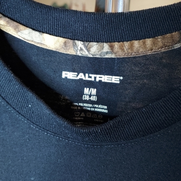 Realtree Med Buck Horn logo camo/black tshirt - Picture 9 of 12